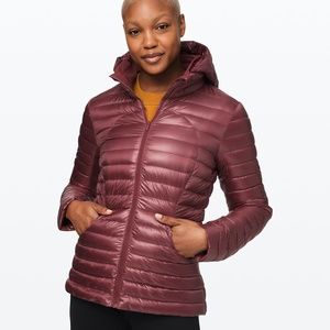 NWT LULULEMON Pack it down jacket. Size 8. Color: Chianti.